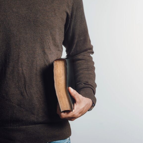 Here is some good advice for evangelism and practical counsel from mature evangelist Larry Clayton. He has faithfully served the Lord for over 70 years.