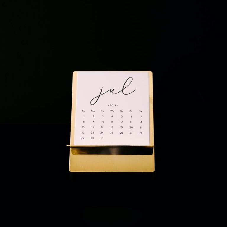 charles-deluvio-tf5TDllJZ48-unsplash-768x873