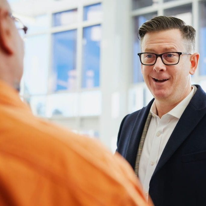 linkedin-sales-solutions-Xo65s4yhRSo-unsplash