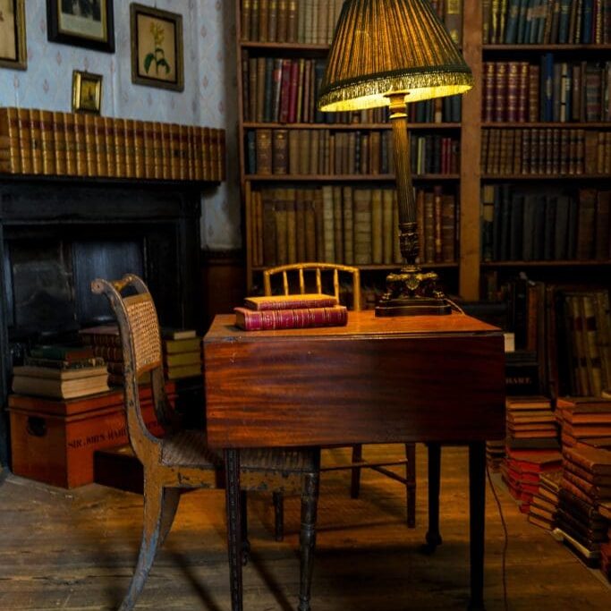 nicola-nuttall-ObTfaF2hngw-unsplash-683x1024